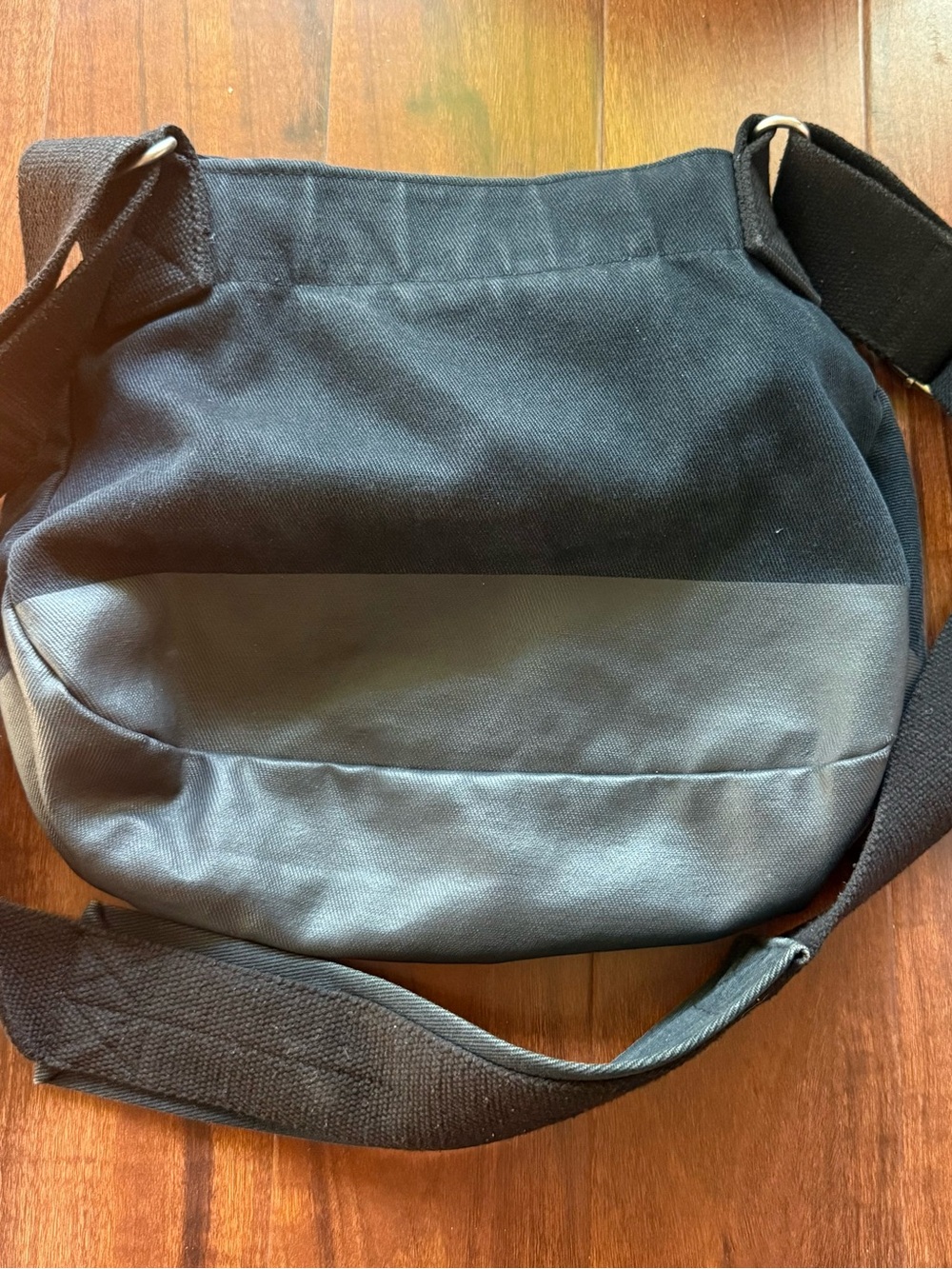 Cessna Navy Messenger Bag - Picture 3 of 3